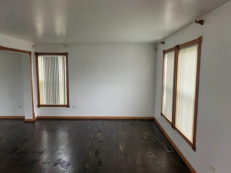 1 Ash Ct — Photo 2
