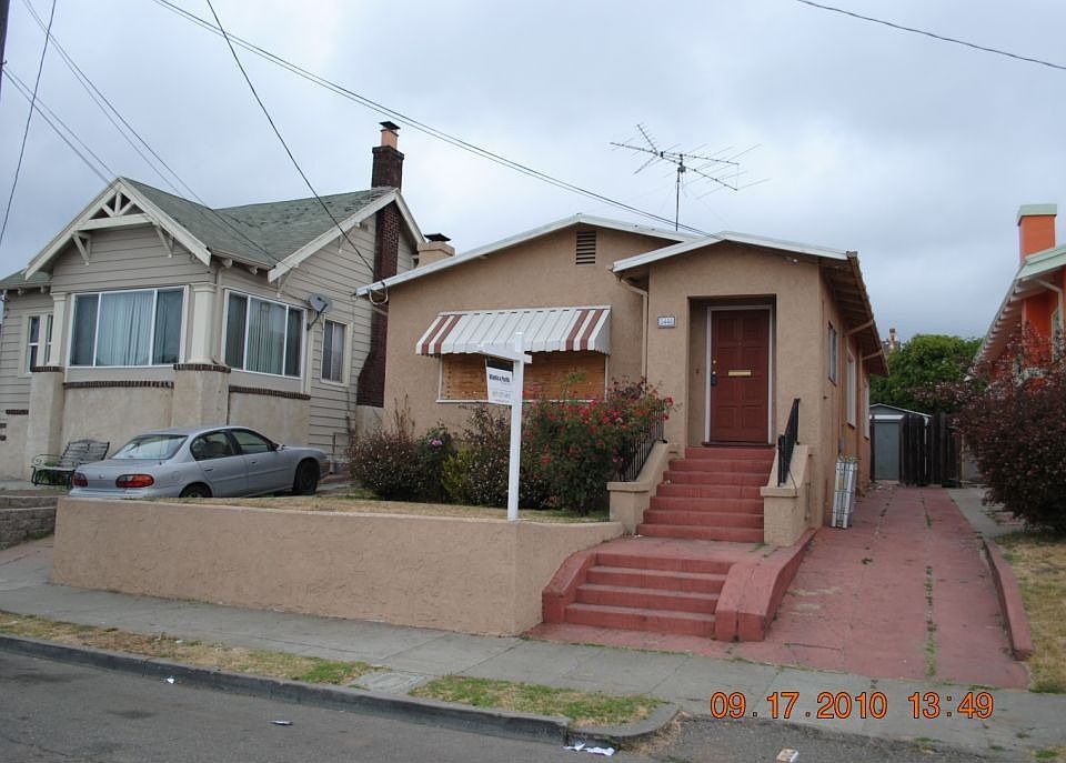 5448 Trask St Oakland CA 94601 Zillow