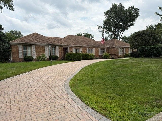 1st image of 8283 Lake Ridge Dr