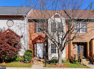 6080 Heatherwood Dr, Alexandria, VA 22310