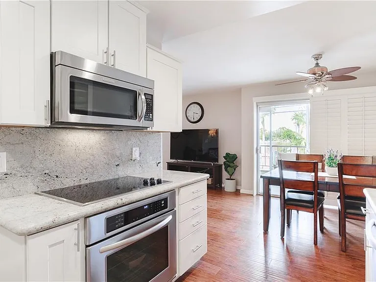 333 Junipero Ave #2B — Photo 7