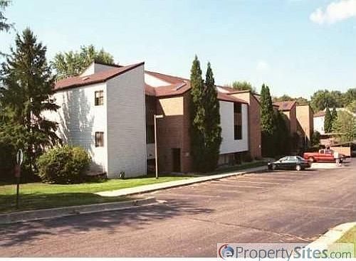 1st image of 1445 E Pond Dr APT 15