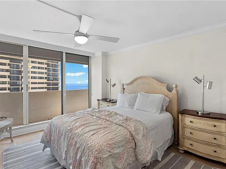 4005 Gulf Shore Blvd N #700 — Photo 36