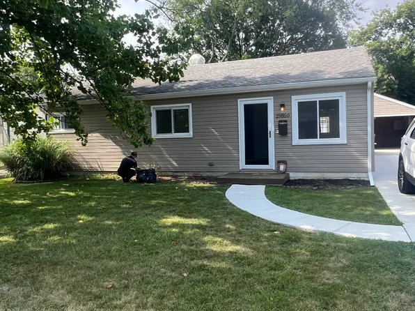 29850 Bridge St, Garden City, MI 48135