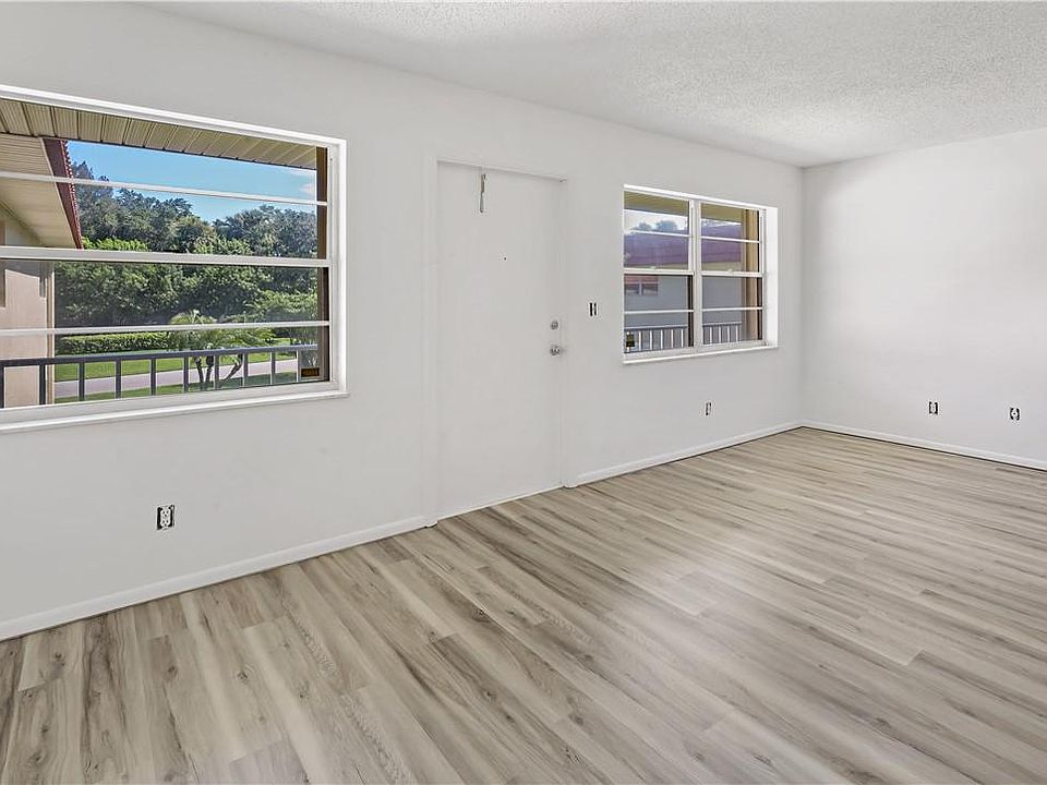 1st image of 21 Pine Arbor Ln APT 205