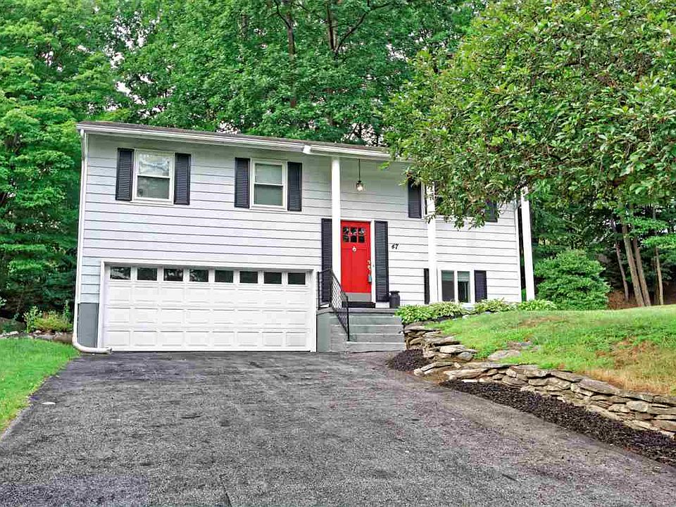 1st image of 47 Ferndell Spring Dr
