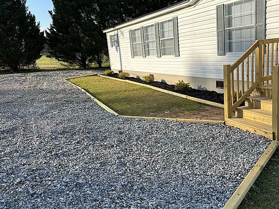 3rd image of 1711 Blackstock Rd