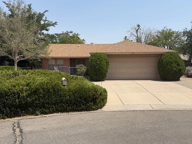 5516 Cochiti Ct NW — Photo 1