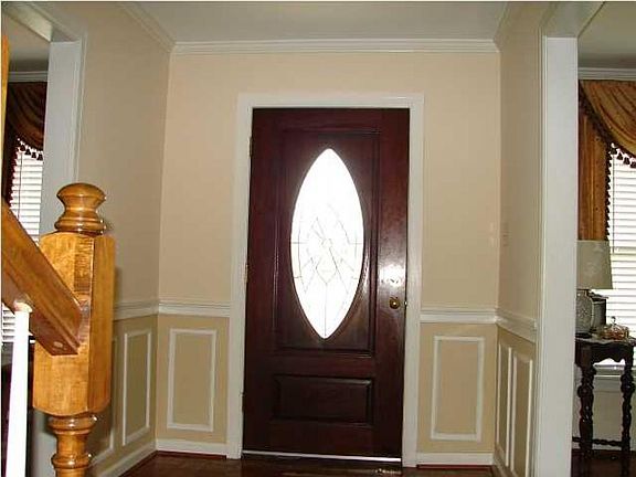 2nd image of 6567 Eastwood Glen Dr