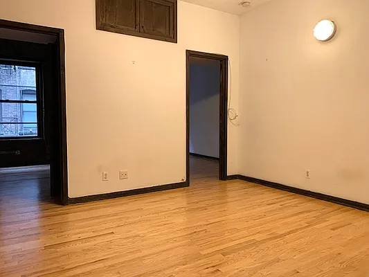 Rented by PocketBroker Inc | media 38