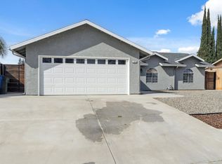 135 Redwood Ave, Sanger, CA 93657