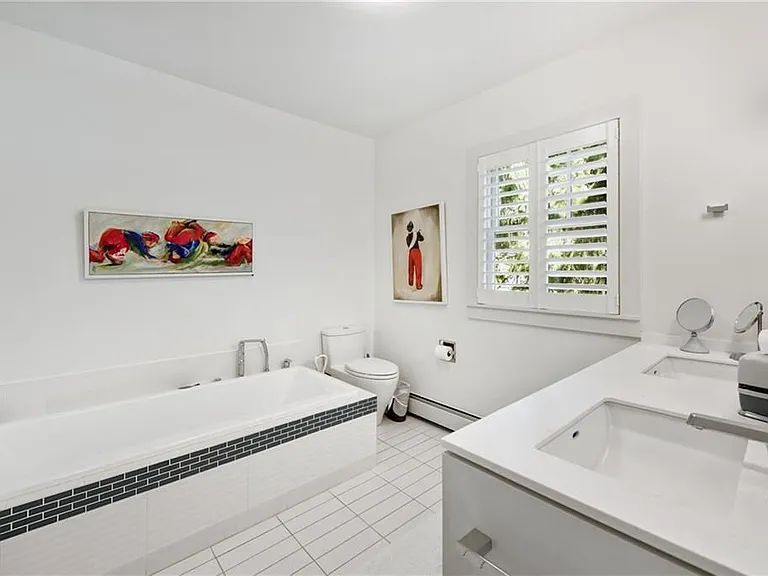 39 Shore Dr — Photo 34