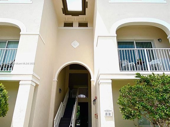 5th image of 11603 NW 89th St APT 204