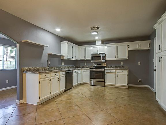 5th image of 4134 E Pleasant Ln