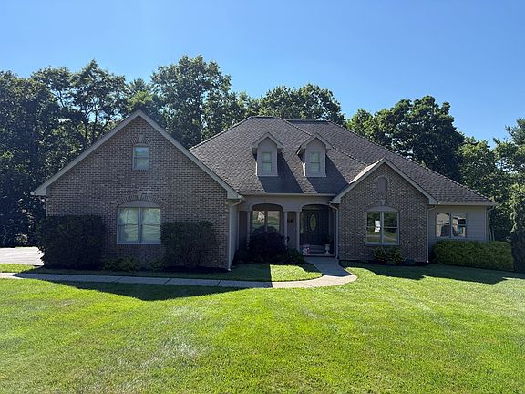 5th image of 27 Chestnut Dr