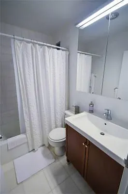 Rented by Global Realty Opportunities | media 32