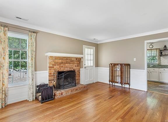 5th image of 10604 Quarterstaff Ct