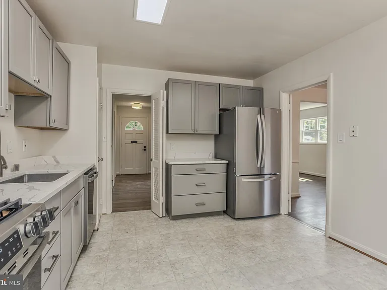 9902 Belhaven Rd — Photo 11