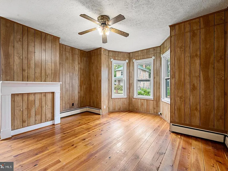 309 N Lawrence St — Photo 4
