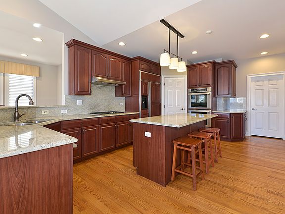5th image of 505 Haddington Cir
