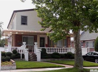 128-61 235th St, Rosedale, NY 11422