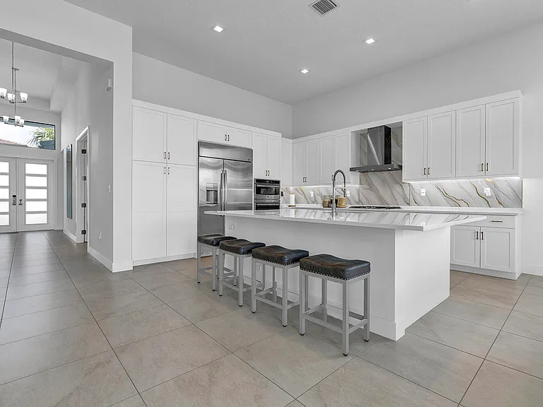 9524 Riverside Park Dr — Photo 12