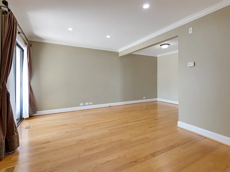 740 Lakeview Pt — Photo 7