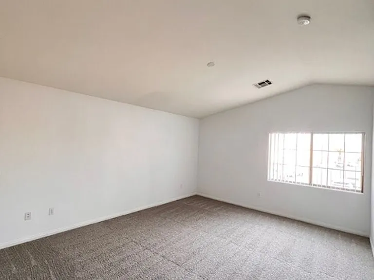5473 Tinker Toy Ave — Photo 13