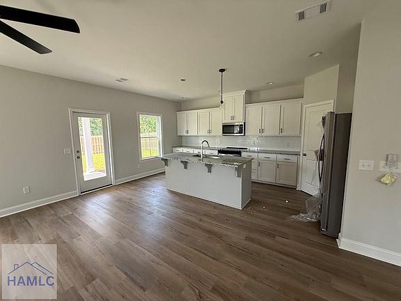 5th image of 319 Buckingham Dr