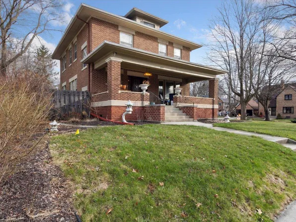 827 E Court St, Janesville, WI 53545
