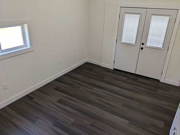 4th image of 505 W C St #1