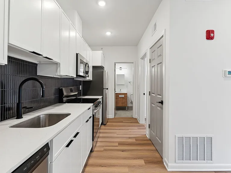 Brand New Fishtown Apartments — Photo 20