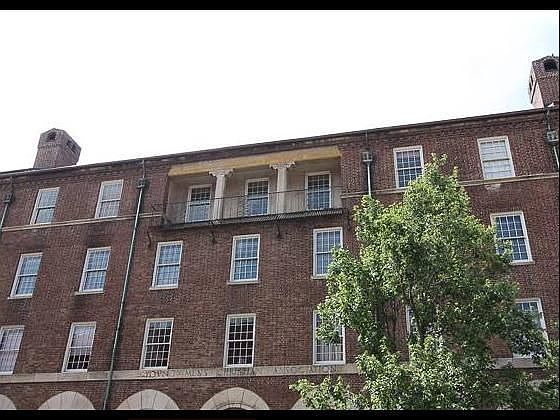 2nd image of 535 Locust St APT 404