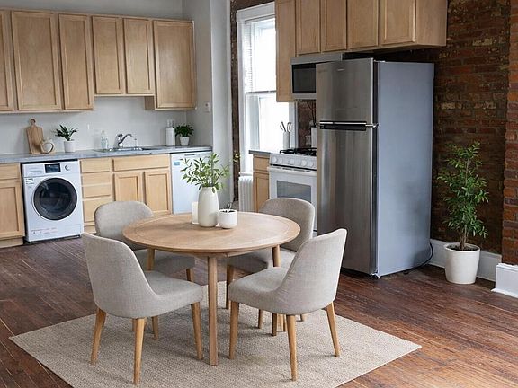 4th image of 7611 Ridge Ave #2