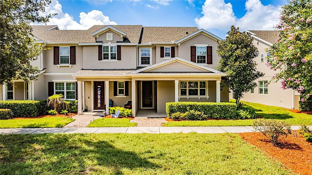 4 bed, 2.5 bath, 1831 sqft, $3,200 — Photo 1