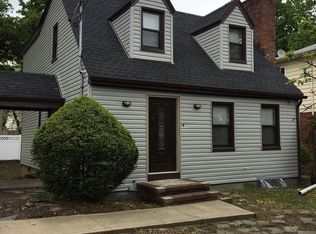 22051 137th Rd, Springfield Gardens, NY 11413