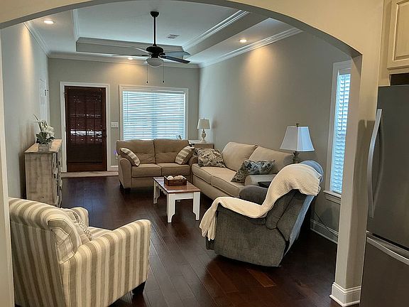 2nd image of 4112 S Bloom Blvd