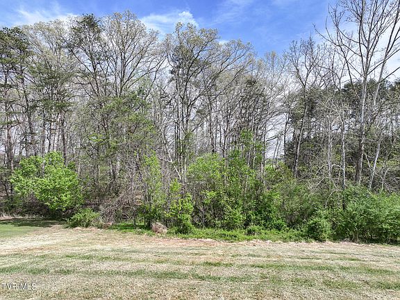 5th image of 225 Carpenters Chapel Rd