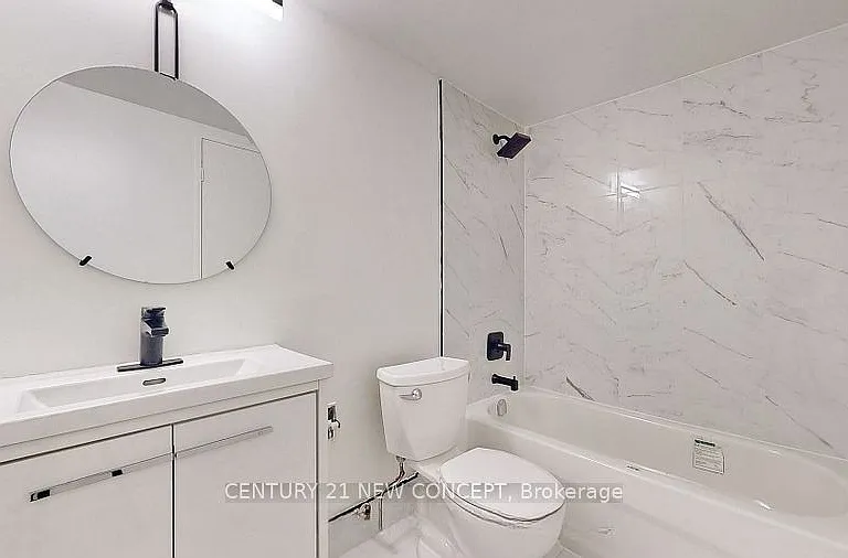 7451 Yonge St #101 — Photo 17