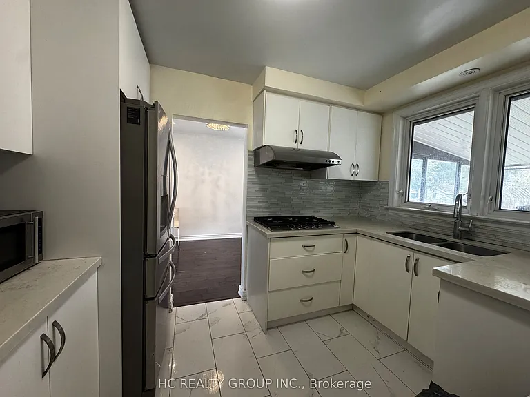 83 Sussex Ave #ABV GND — Photo 3