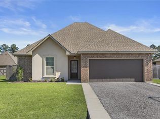 1349 N Creek Dr, Covington, LA 70435