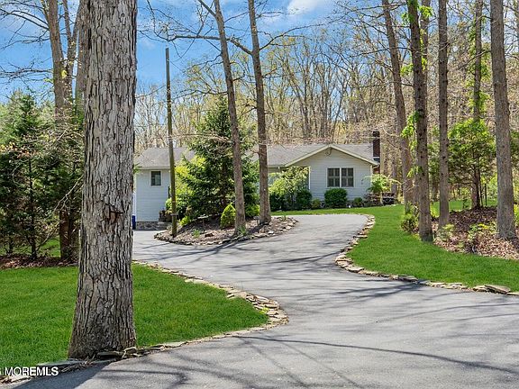 3rd image of 86 Cox Cro Road