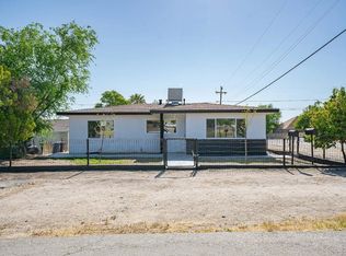 200 Van Buren St #A, Taft, CA 93268