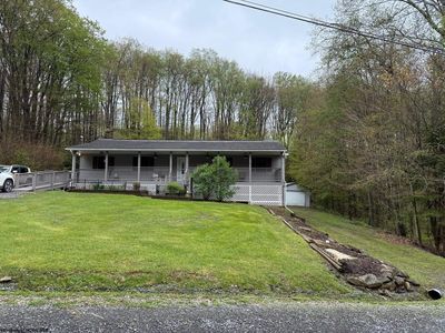 112 Hillside Dr, Thomas, WV, 26292