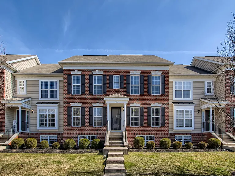 3812 Dowitcher Ln — Photo 2