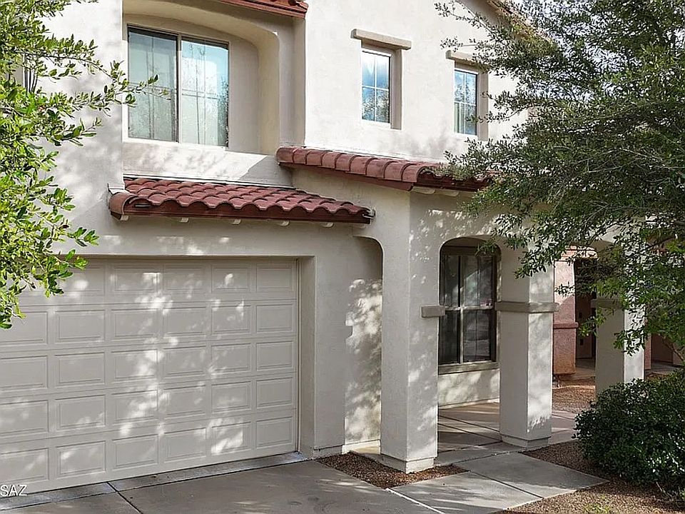 1st image of 535 W Camino Sorpresa