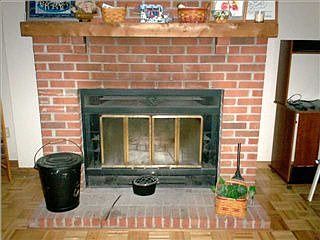 2nd image of 5555 Jeffries Ln