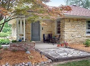 10144 W Vienna Ave, Wauwatosa, WI 53222