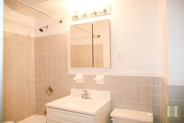 Rented by Halstead Real Estate | media 20