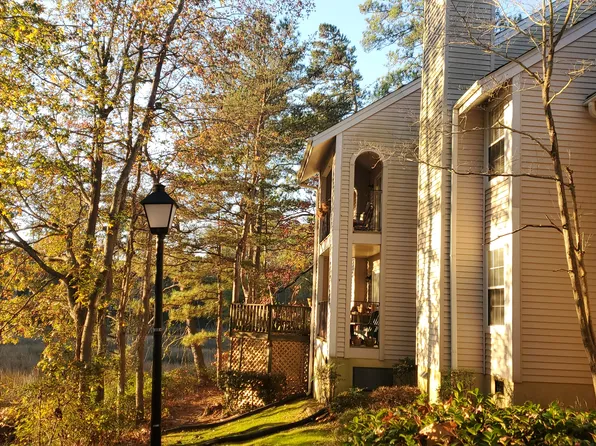 389 River Forest Rd, Virginia Beach, VA 23454